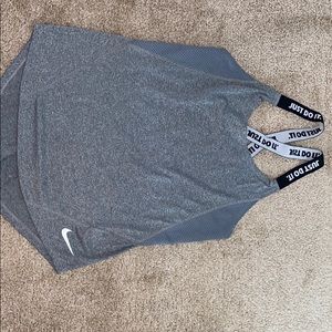 Nike tank